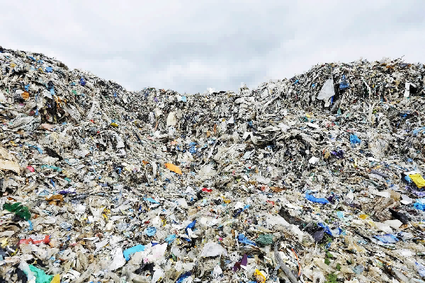 waste plastic(1).png